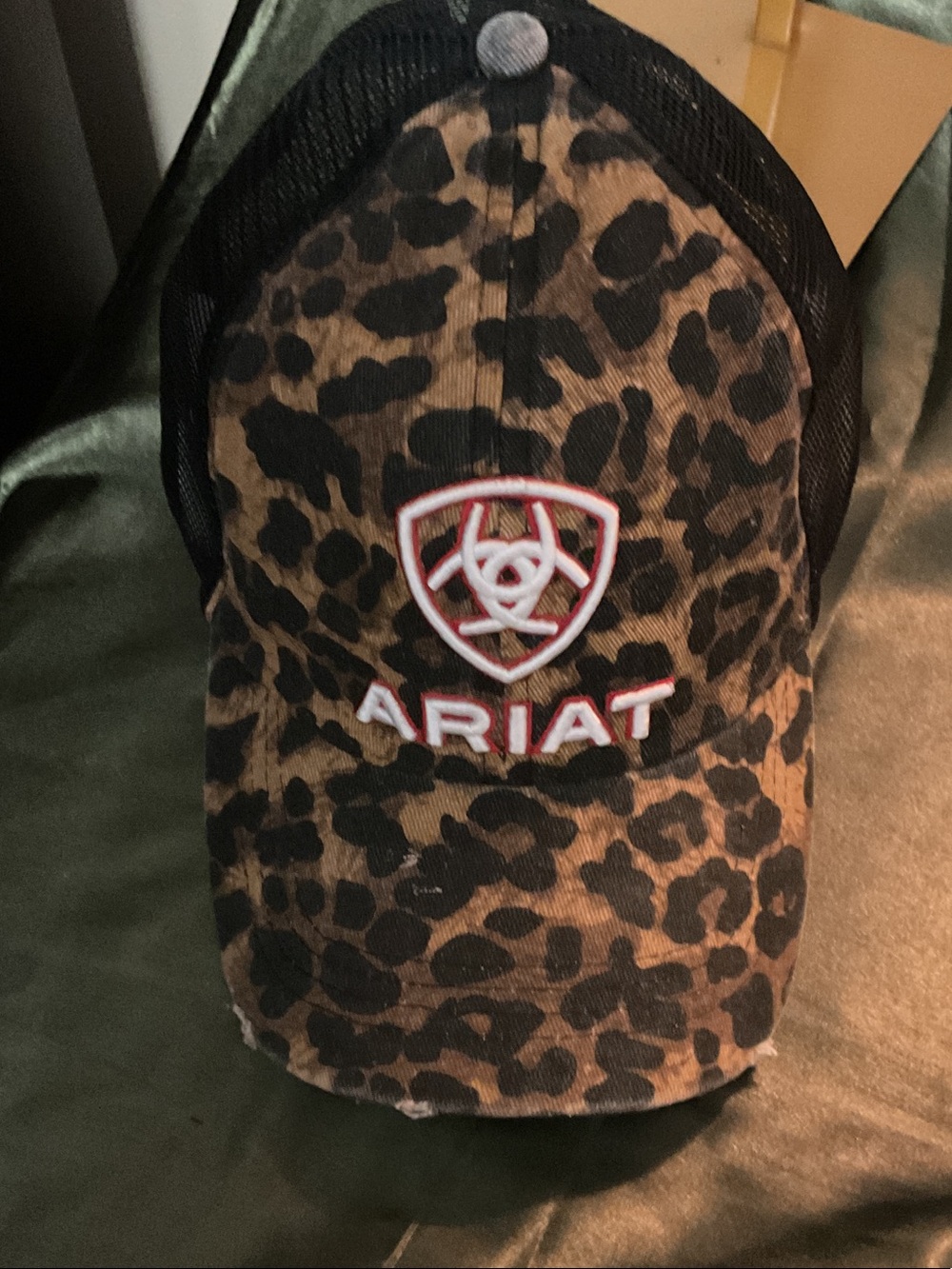 Ariat Leopard Print Mesh-Back ponytail friendly Brown/Black